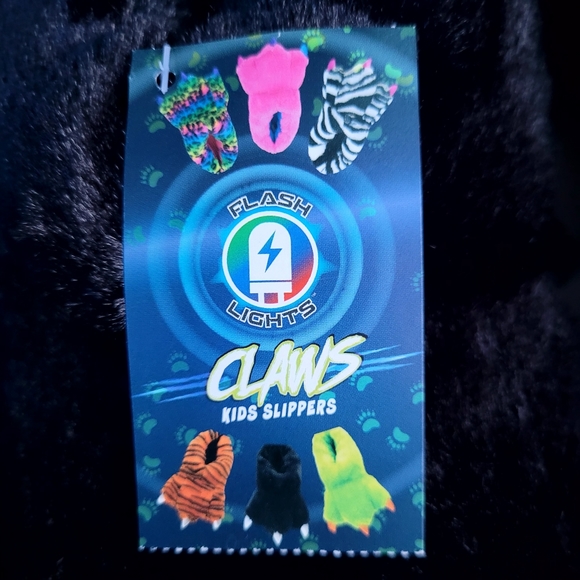 Slippers - Picture 3 of 3